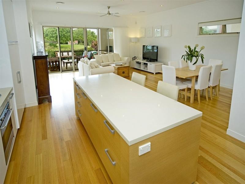 6094 Lugano Drive, Hope Island QLD 4212