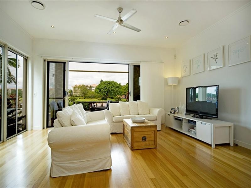 6094 Lugano Drive, Hope Island QLD 4212