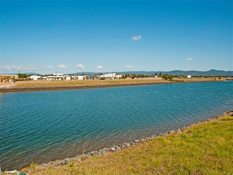 44 Palladium Drive, Hope Island QLD 4212