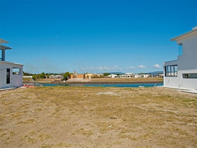 44 Palladium Drive, Hope Island QLD 4212