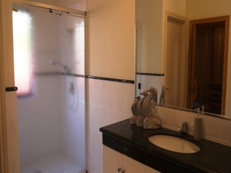 8215 Magnolia Drive West, Hope Island QLD 4212