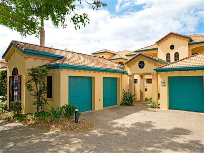 3257 The Palladian Drive, Hope Island QLD 4212