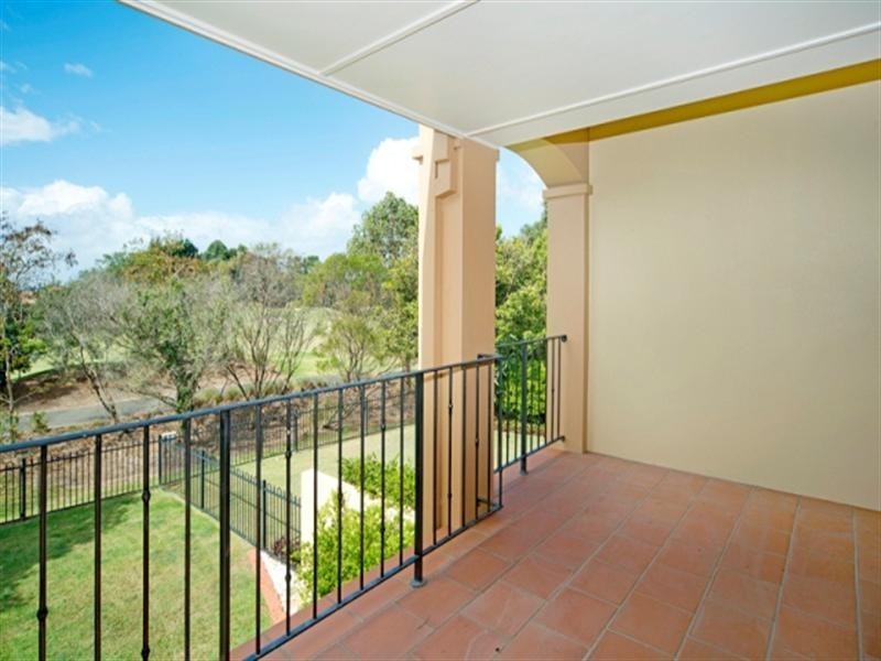 3257 The Palladian Drive, Hope Island QLD 4212