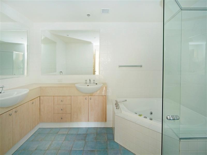 3257 The Palladian Drive, Hope Island QLD 4212