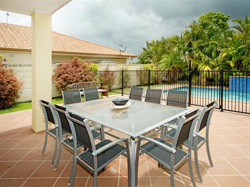 30 John Dalley Drive, Helensvale QLD 4212
