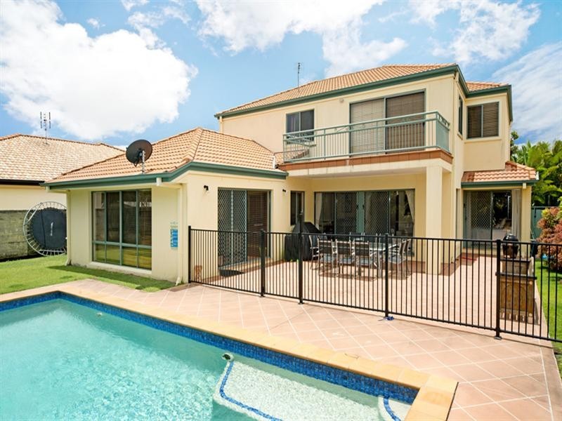 30 John Dalley Drive, Helensvale QLD 4212