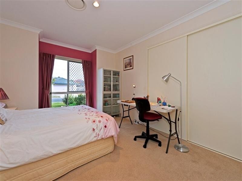 19 Leander Circuit, Oxenford QLD 4210