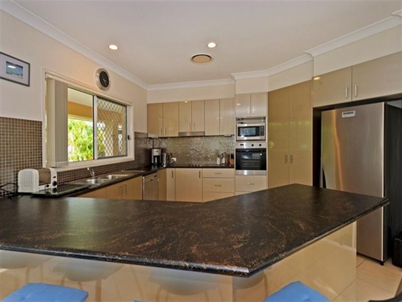 19 Leander Circuit, Oxenford QLD 4210