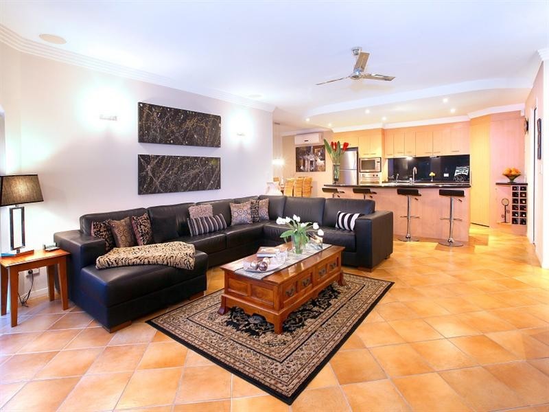 17 Eastbank Terrace, Helensvale QLD 4212