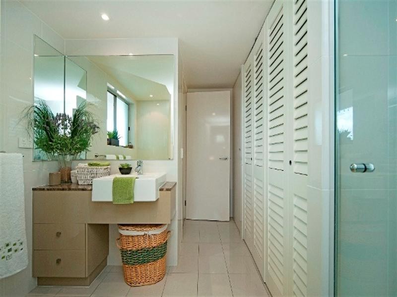 8315 Magnolia Drive East, Hope Island QLD 4212