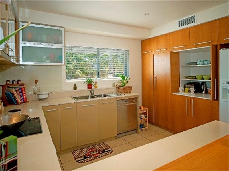 8315 Magnolia Drive East, Hope Island QLD 4212