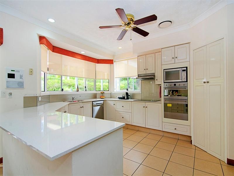 6 Colo Court, Helensvale QLD 4212