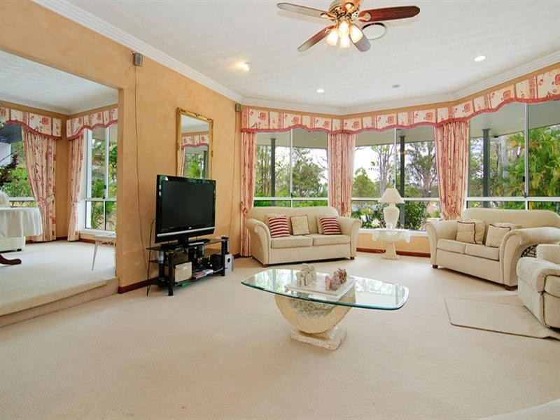 6 Colo Court, Helensvale QLD 4212