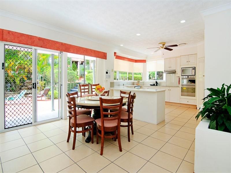 6 Colo Court, Helensvale QLD 4212