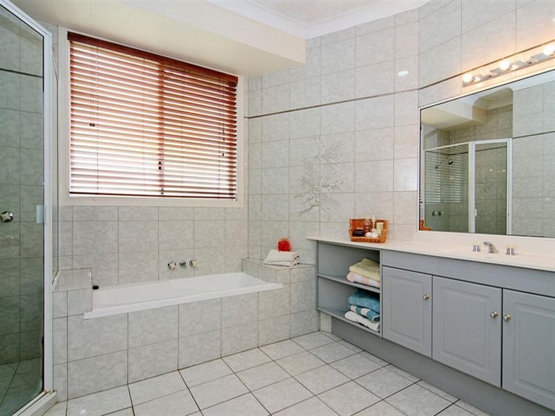 6 Colo Court, Helensvale QLD 4212