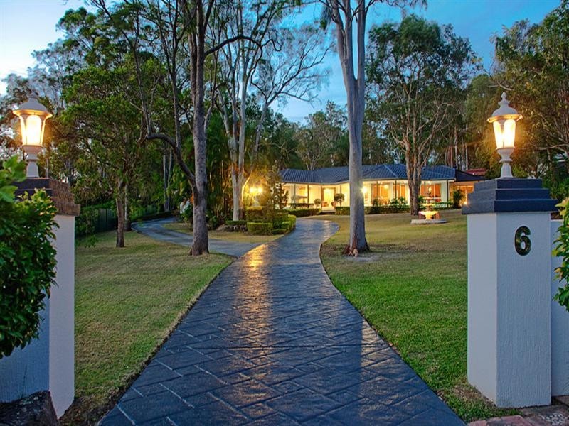 6 Colo Court, Helensvale QLD 4212