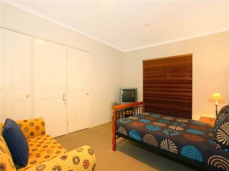 14 Calmwater Crescent, Helensvale QLD 4212