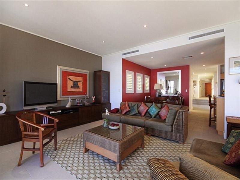 1522 Riverdale Drive, Hope Island QLD 4212