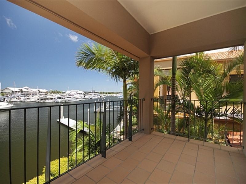 1522 Riverdale Drive, Hope Island QLD 4212