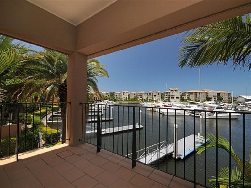 1522 Riverdale Drive, Hope Island QLD 4212