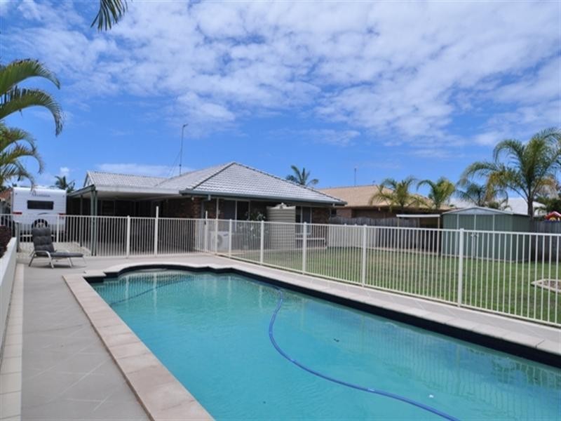 12 westpark Court, Helensvale QLD 4212