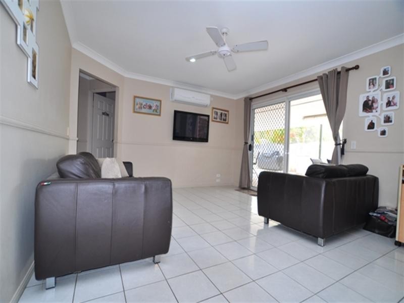 12 westpark Court, Helensvale QLD 4212