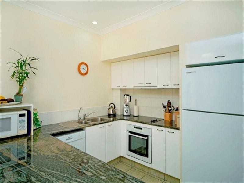 9/60 Caseys Road, Hope Island QLD 4212