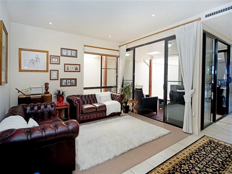 1509 Rosebank Way, Hope Island QLD 4212