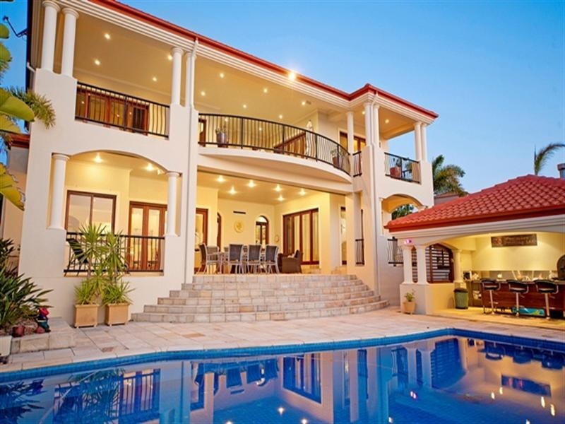 3121 Riverleigh Drive, Hope Island QLD 4212