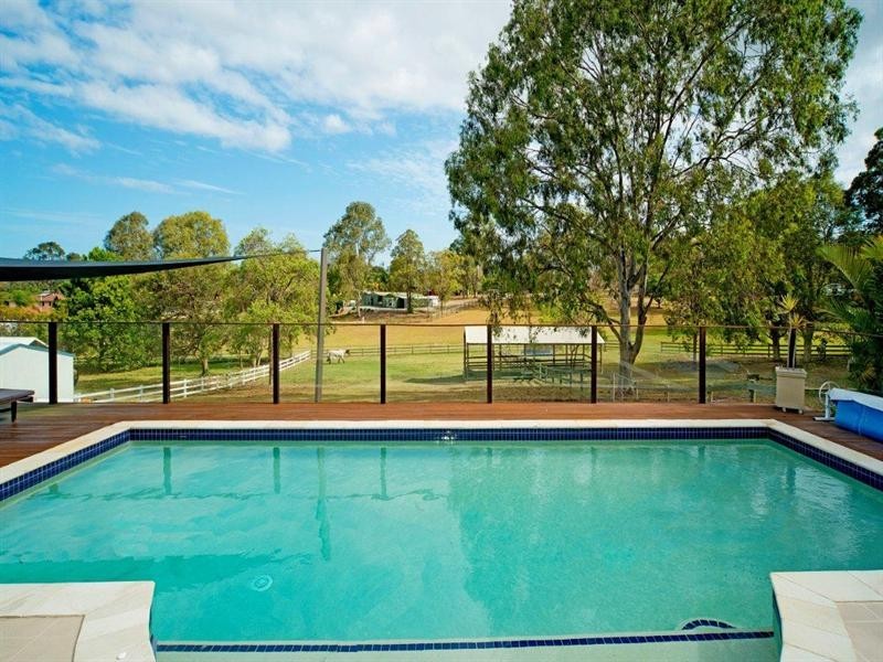23 Brentwood Terrace, Oxenford QLD 4210