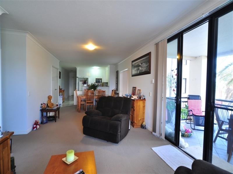 7010 Pallisades, Springfield Drive, Hope Island QLD 4212