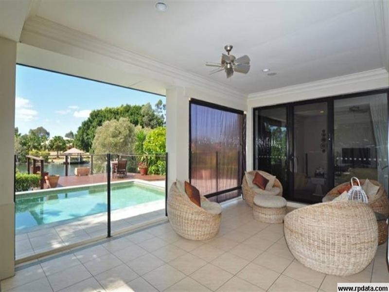 3 River Cove Place, Helensvale QLD 4212