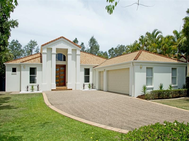 3172 Riverleigh Drive, Hope Island QLD 4212