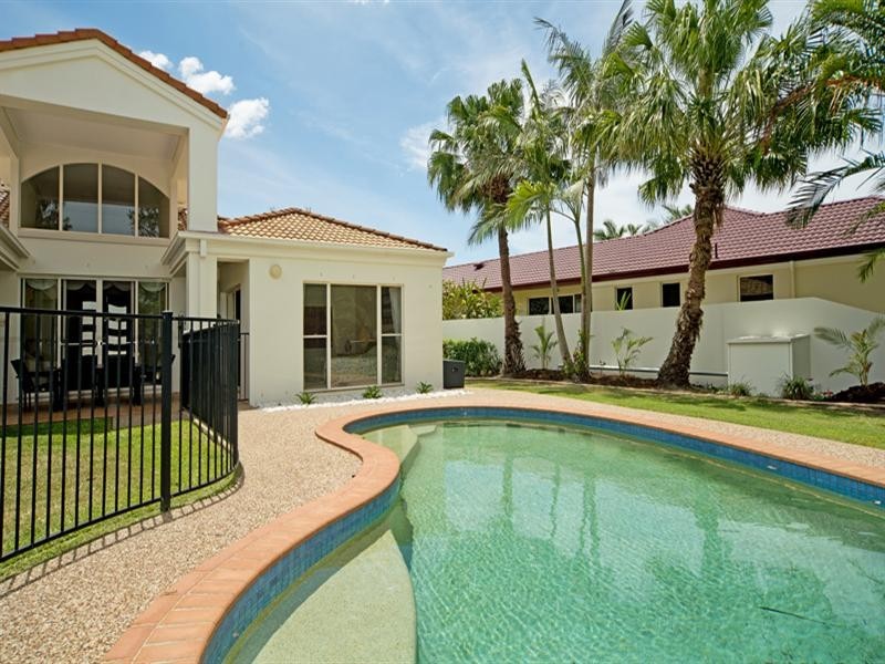 3172 Riverleigh Drive, Hope Island QLD 4212