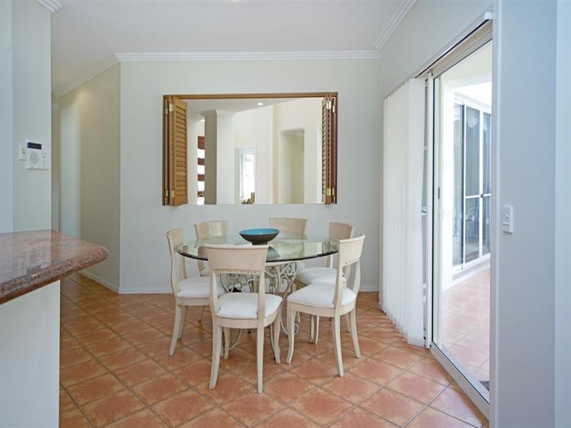 3172 Riverleigh Drive, Hope Island QLD 4212