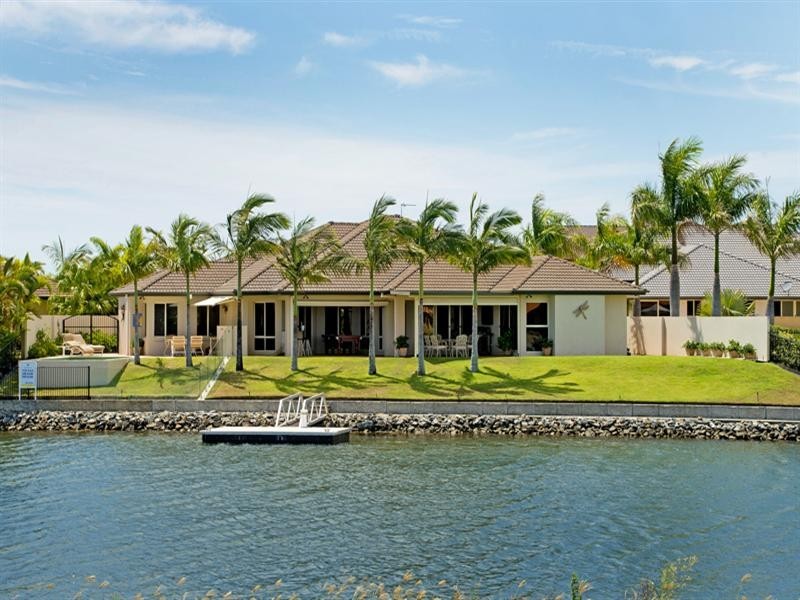 32 Windchimes Way, Helensvale QLD 4212