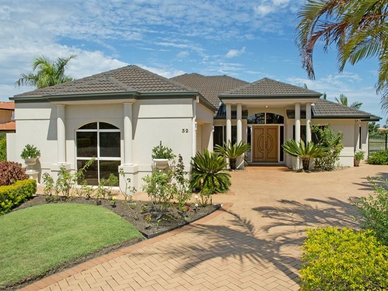 32 Windchimes Way, Helensvale QLD 4212