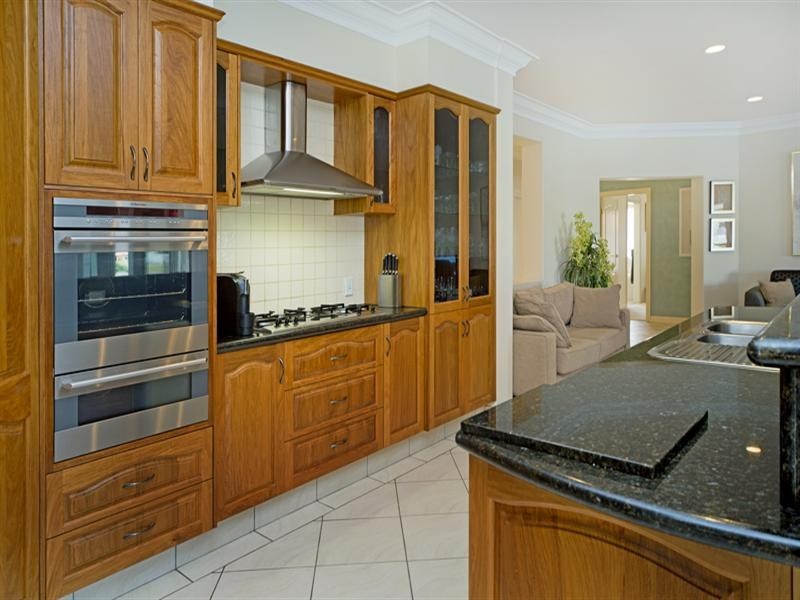 32 Windchimes Way, Helensvale QLD 4212