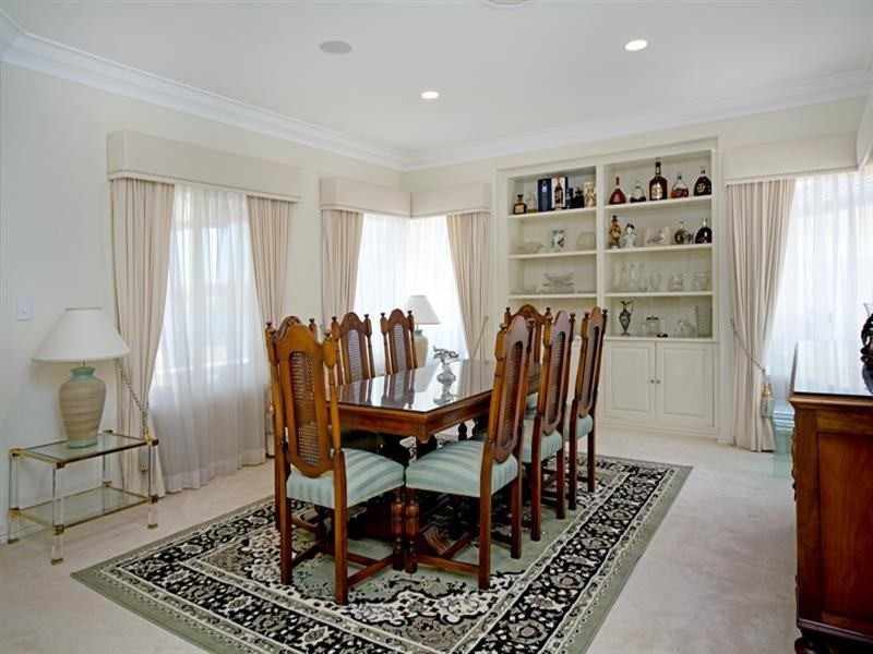 32 Windchimes Way, Helensvale QLD 4212