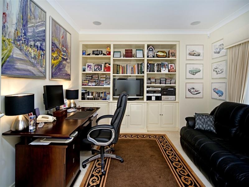 32 Windchimes Way, Helensvale QLD 4212