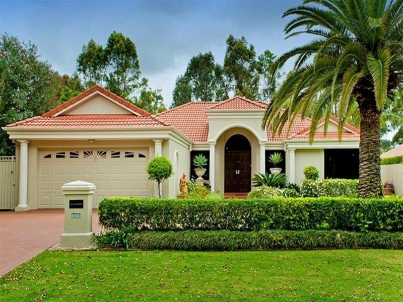 8203 Magnolia Drive West, Hope Island QLD 4212