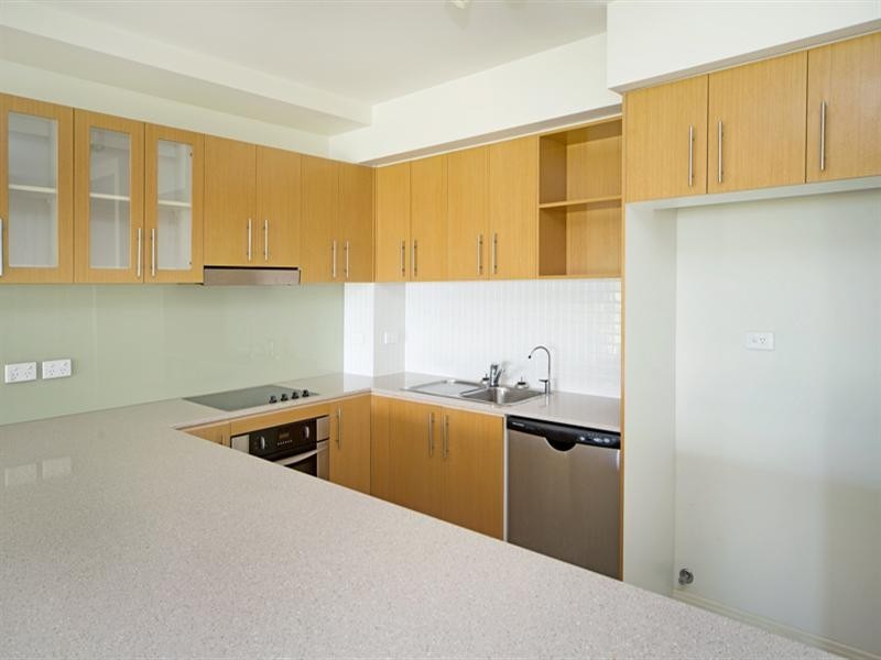 8409 Magnolia Drive East, Hope Island QLD 4212