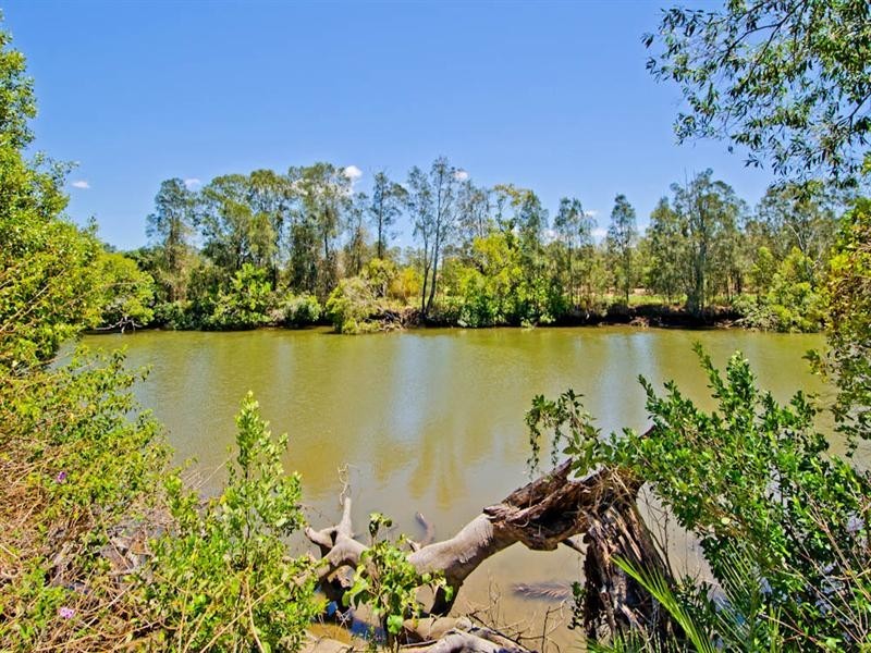 69 The Peninsula, Helensvale QLD 4212