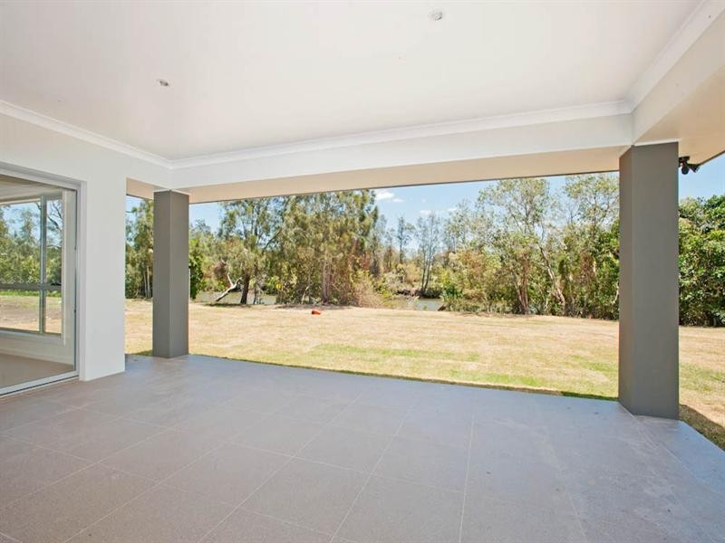 69 The Peninsula, Helensvale QLD 4212