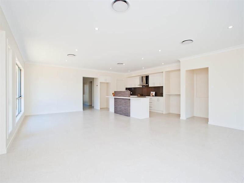 69 The Peninsula, Helensvale QLD 4212