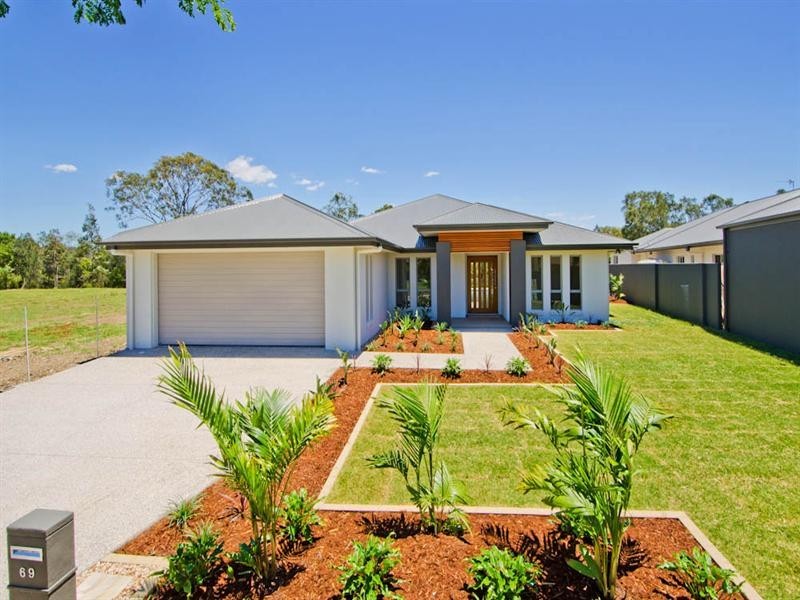 69 The Peninsula, Helensvale QLD 4212
