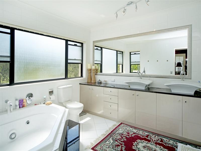 8395 Magnolia Drive East, Hope Island QLD 4212