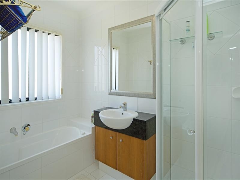 8395 Magnolia Drive East, Hope Island QLD 4212