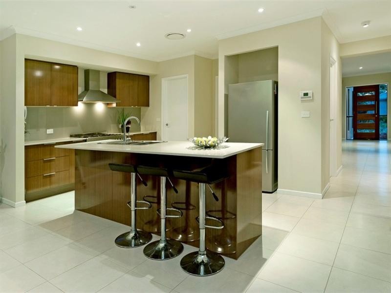 9126 Peter Senior Drive, Hope Island QLD 4212