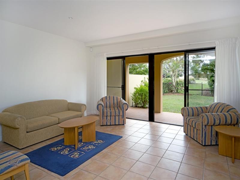 3215 The Palladian Drive, Hope Island QLD 4212